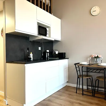 Zarembowicza 52 - Self Check-in 20h - Lift * Wrocław