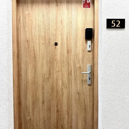 Zarembowicza 52 - Self Check-in 20h - Lift 브로츠와프