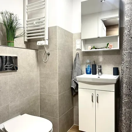 Apartamento Zarembowicza 52 - Self Check-in 20h - Lift