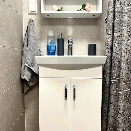 Zarembowicza 52 - Self Check-in 20h - Lift דירה *